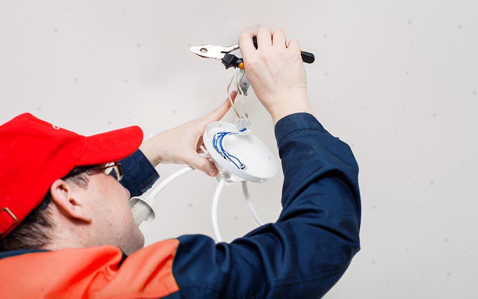 électricien en urgence Doue