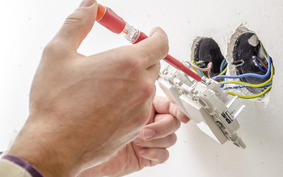 électricien en urgence Doue